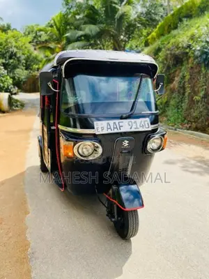 Bajaj 4 stroke 2012 Three Wheel (Used)