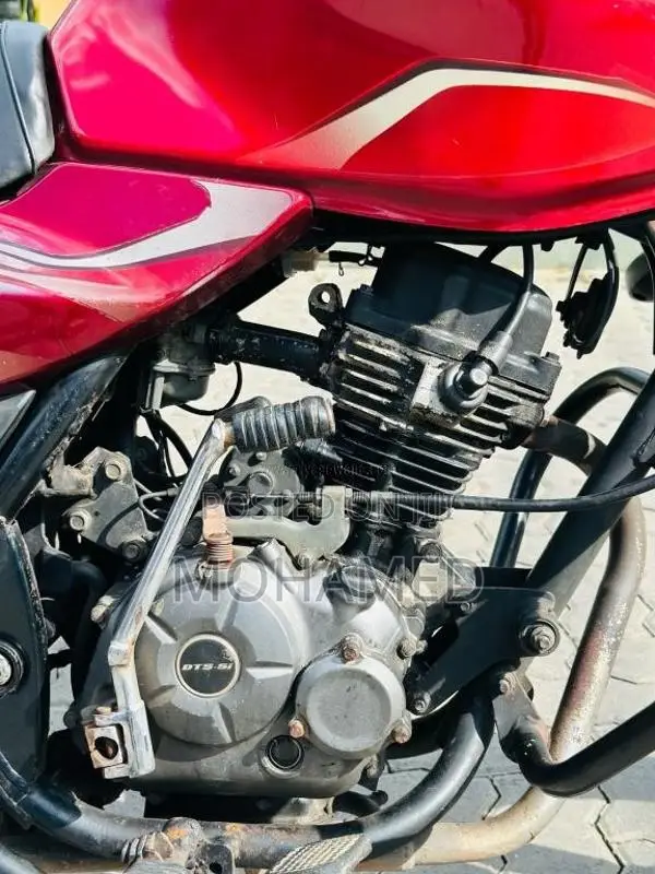 Bajaj 100 2010 Motorbike (Used)
