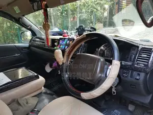 Toyota KDH 2007 Van (Used)