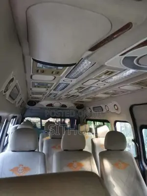 Toyota KDH 2007 Van (Used)