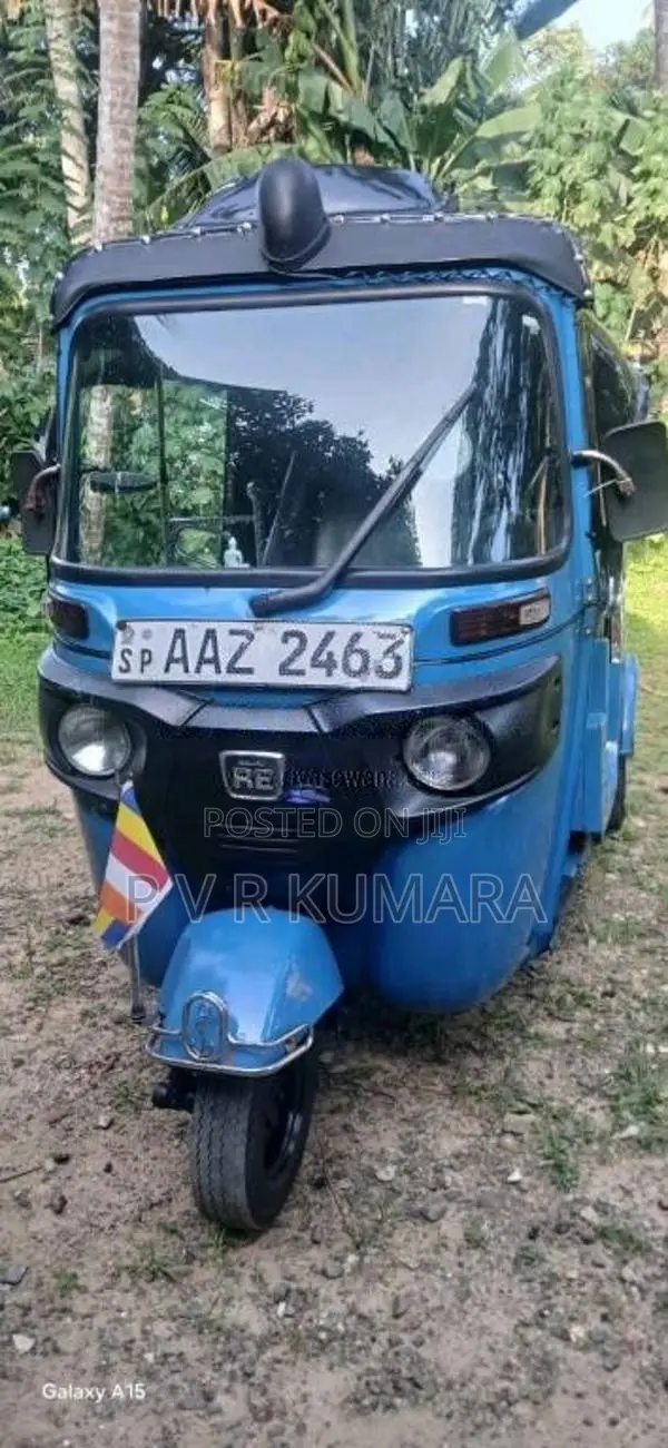 Bajaj RE 2015 Three Wheel (Used)