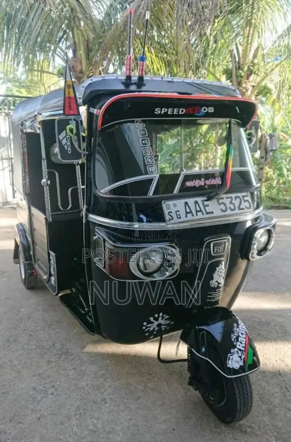 Bajaj 4 stroke 2012 Three Wheel (Used)