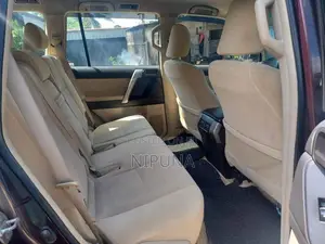 Toyota Prado 2010 SUV (Used)