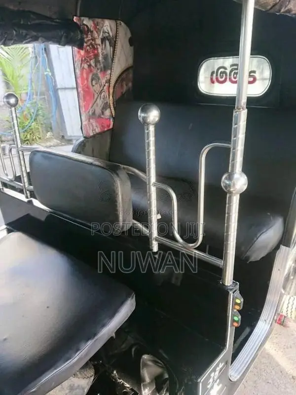 Bajaj 4 stroke 2012 Three Wheel (Used)