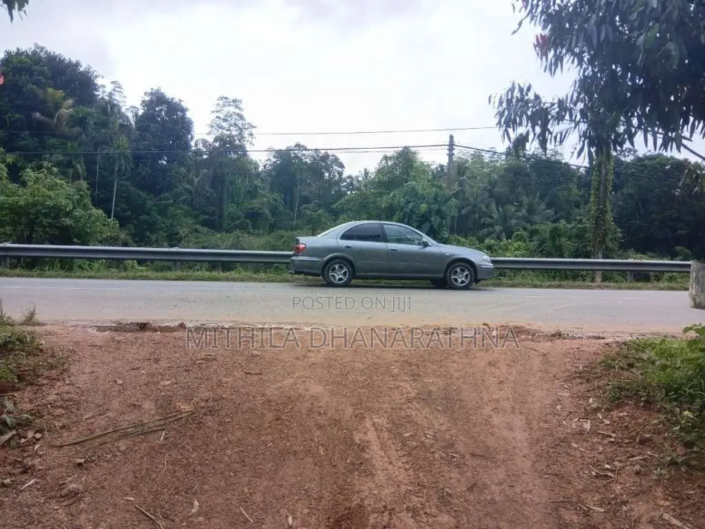 Nissan Sylphy 2000 Car (Used)