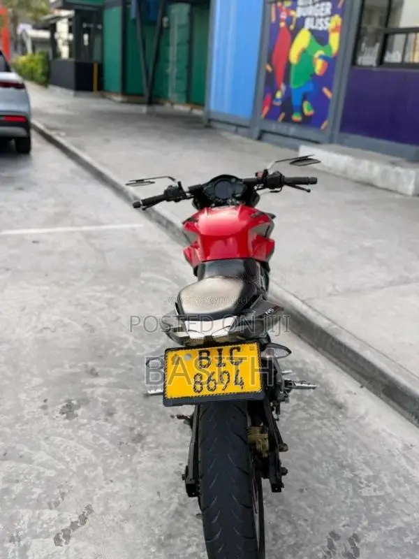 Bajaj Pulsar NS200 2020 Motorbike (Used)