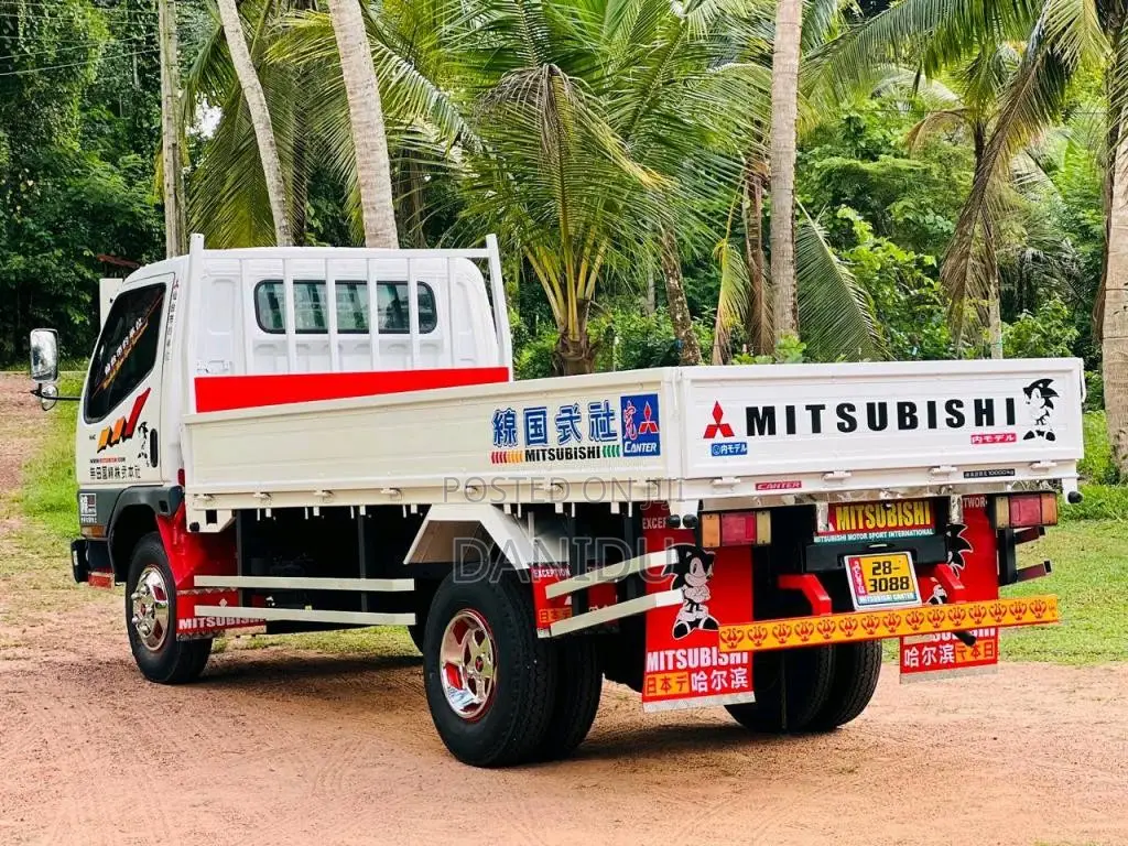 Mitsubishi Canter 1981 Lorry (Used)