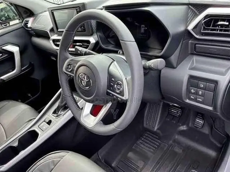 Toyota Raize Hybrid Z Grade 2024 SUV (Used)