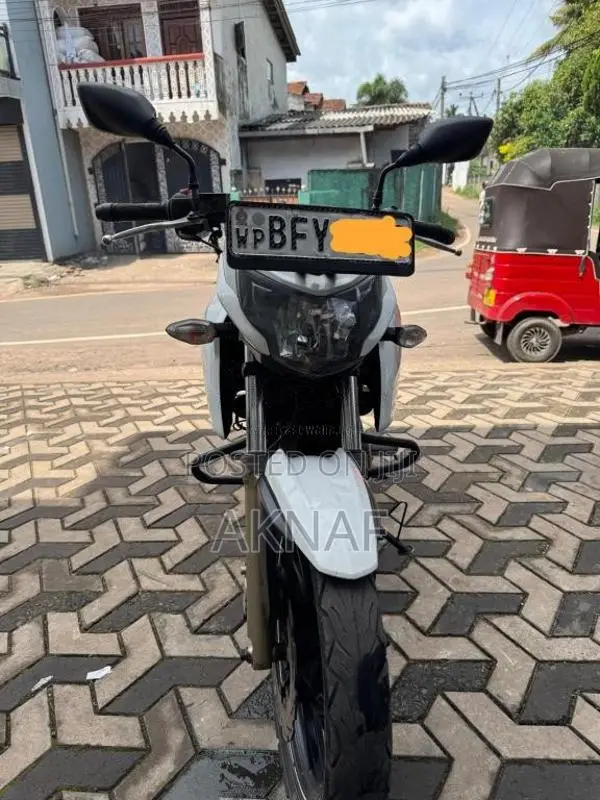 TVS Apache RTR 200 2017 Motorbike (Used)
