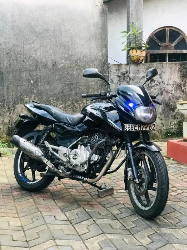 Bajaj Pulsar 2016 Motorbike (Used)