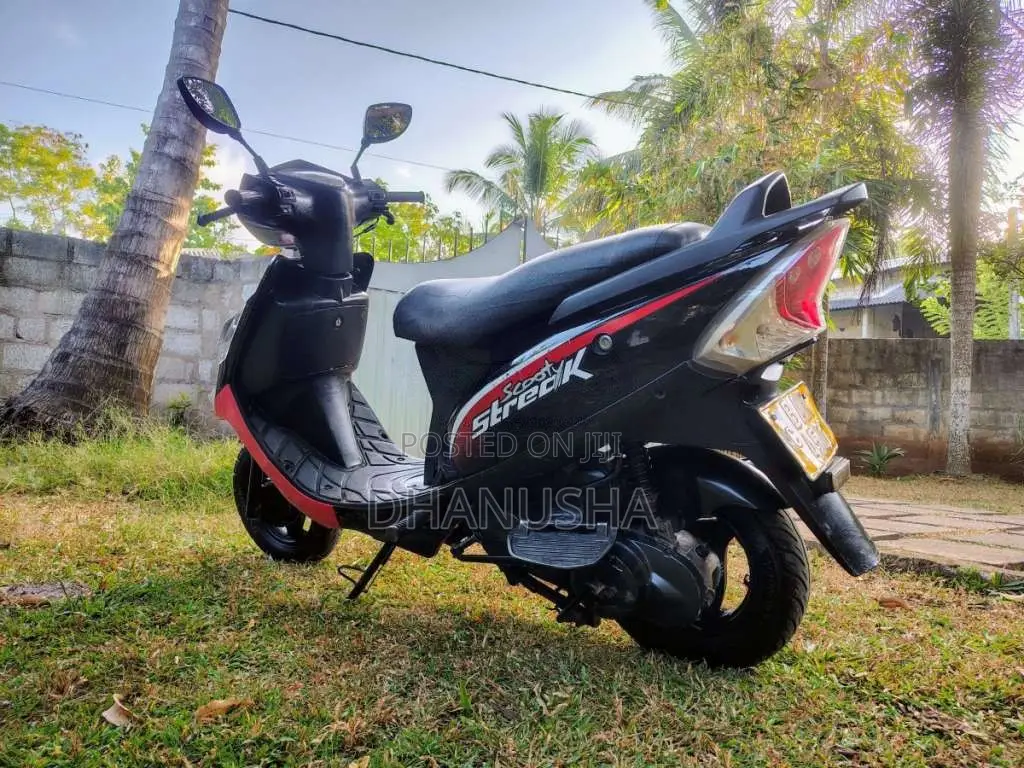 TVS Scooty Streak 2013 Motorbike (Used)