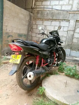 Hero-Honda Glamour 2010 Motorbike (Used)