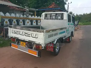 Isuzu CrewCab 1989 Crew Cab (Used)