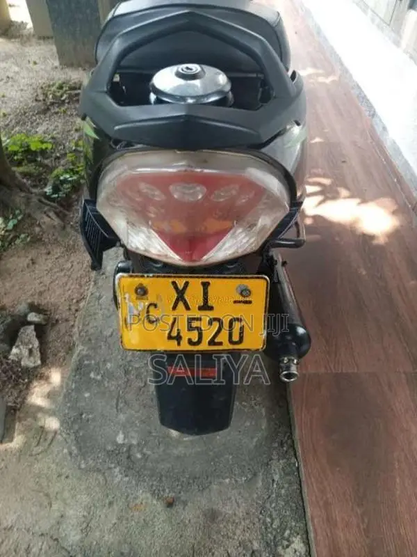 TVS Scooty Streak 2012 Motorbike (Used)
