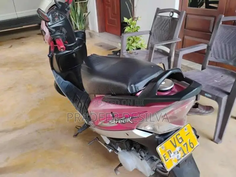 TVS Scooty Streak 2010 Motorbike (Used)