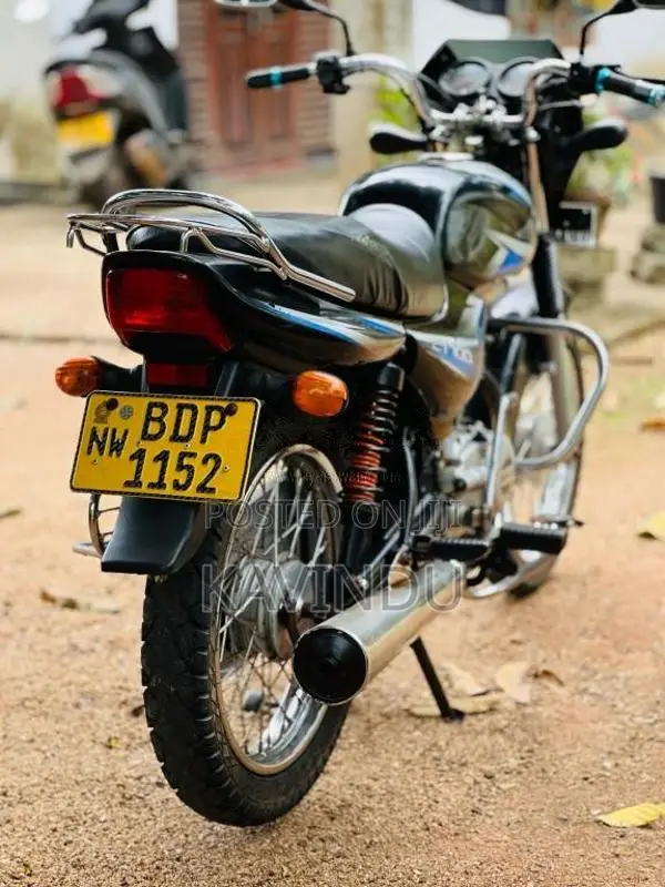 Bajaj CT-100 2016 Motorbike (Used)
