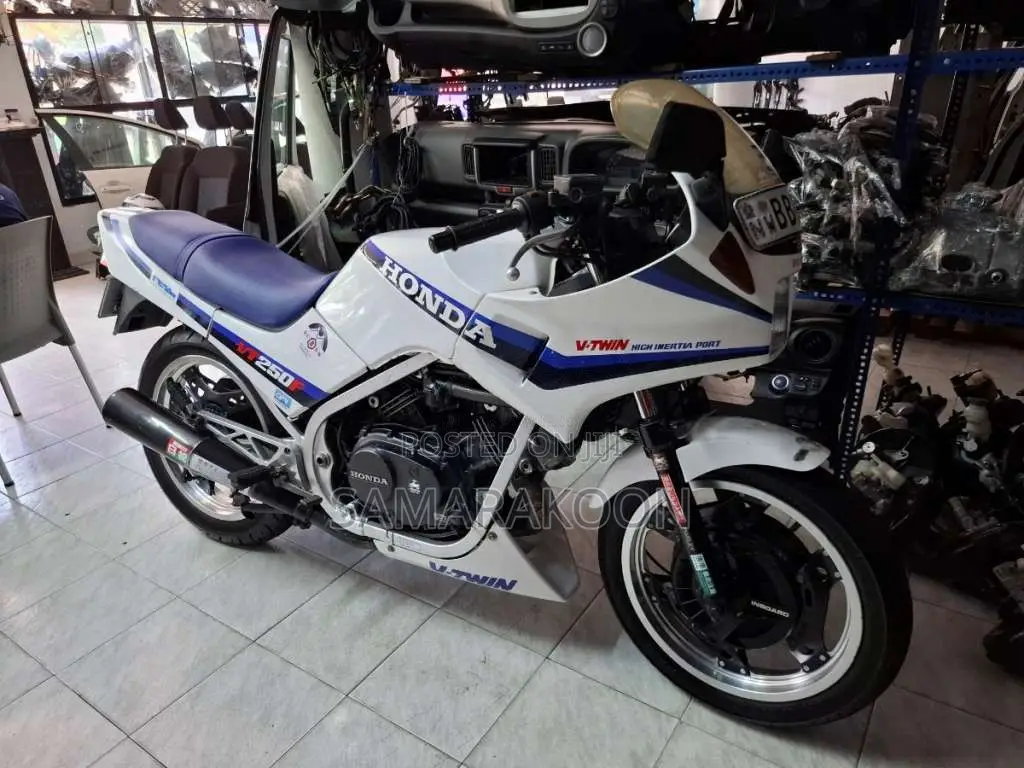 Honda VT250F JAPAN 2014 Motorbike (Used)