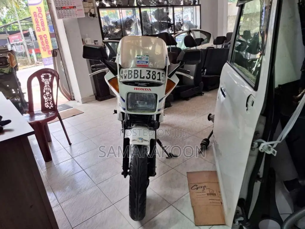 Honda VT250F JAPAN 2014 Motorbike (Used)