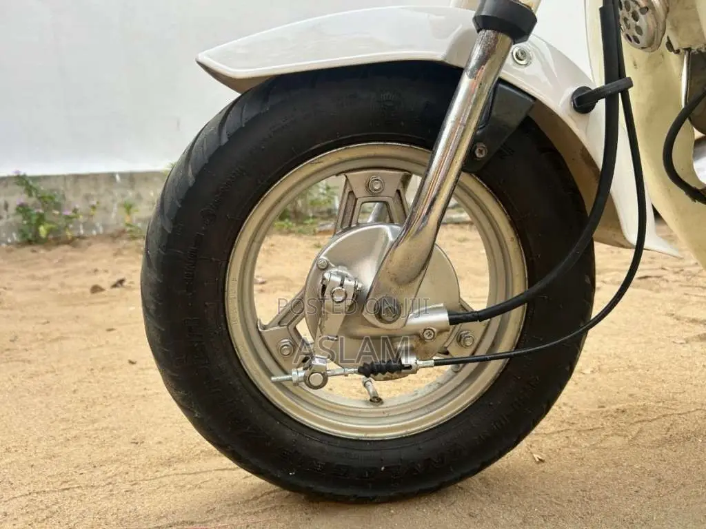Honda CHALY CUSTOM 2003 Motorbike (Used)