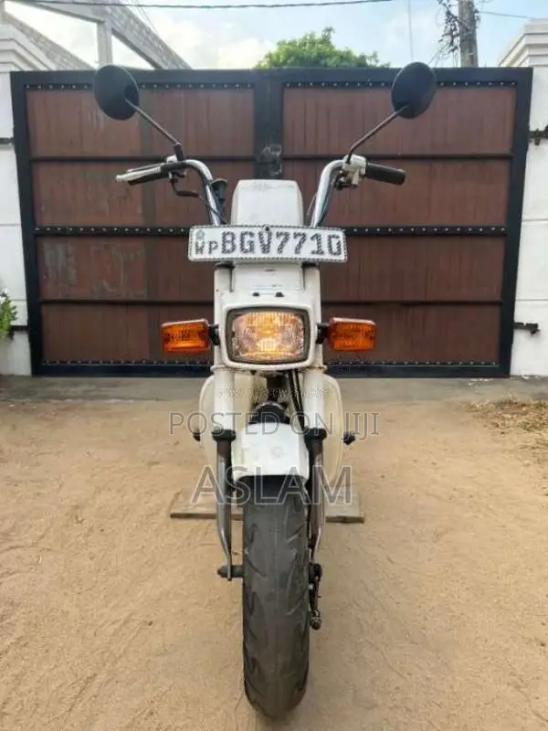 Honda CHALY CUSTOM 2018 Motorbike (Used)
