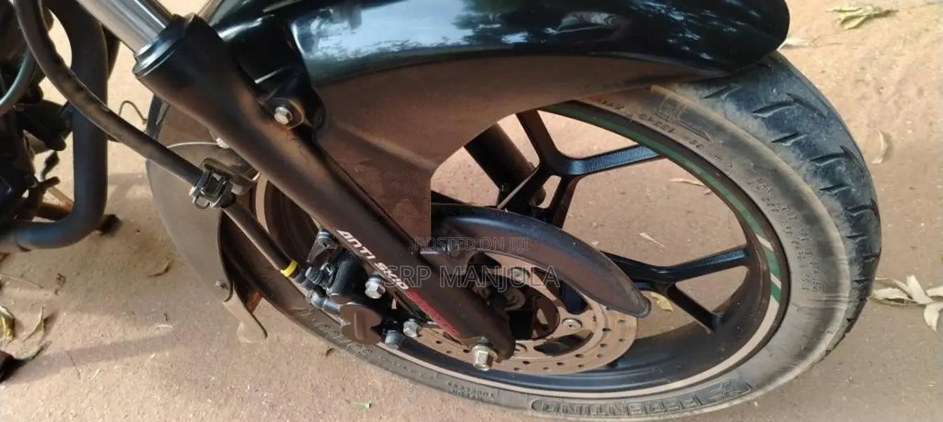 Bajaj Discover 2025 Motorbike (Used)