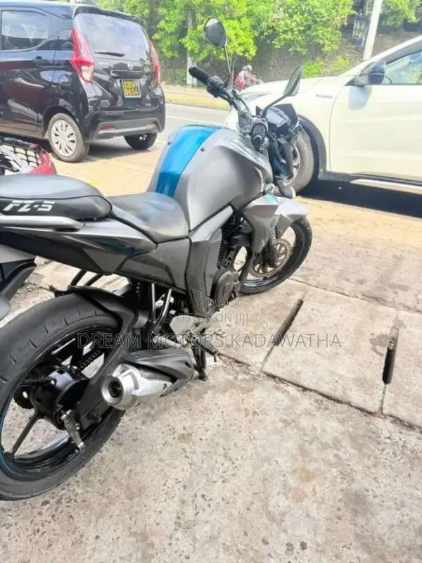 Yamaha FZ-S Version 2.0 2017 Motorbike (Used)