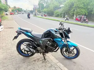 Yamaha FZ-S Version 2.0 2015 Motorbike (Used)