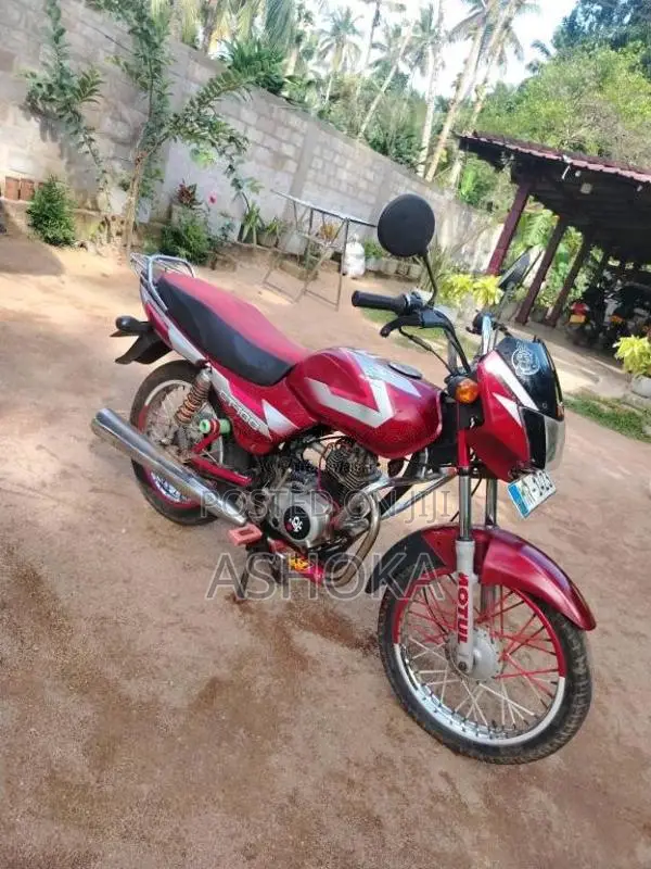 Bajaj CT-100 2006 Motorbike (Used)