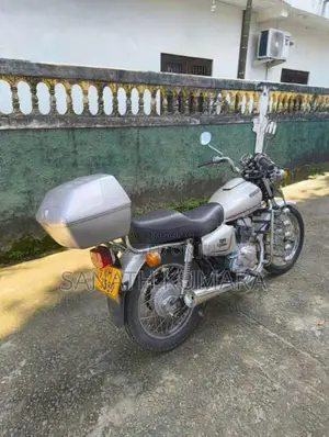 Honda CM Custom 2002 Motorbike (Used)