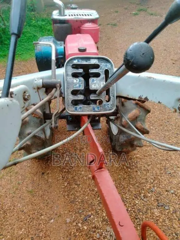 Kubota K700 2012 Tractor (Used)