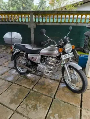 Honda CM Custom 2002 Motorbike (Used)