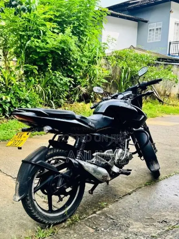 Bajaj Pulsar 135 2011 Motorbike (Used)