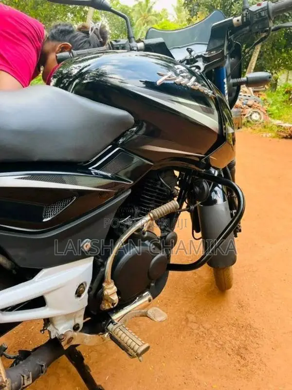 Bajaj Pulsar 150 2010 Motorbike (Used)