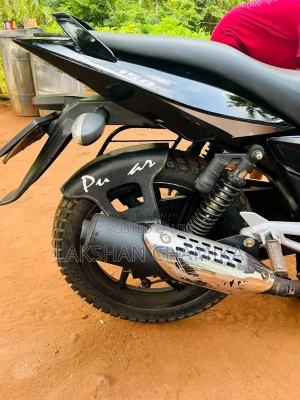 Bajaj Pulsar 150 2010 Motorbike (Used)