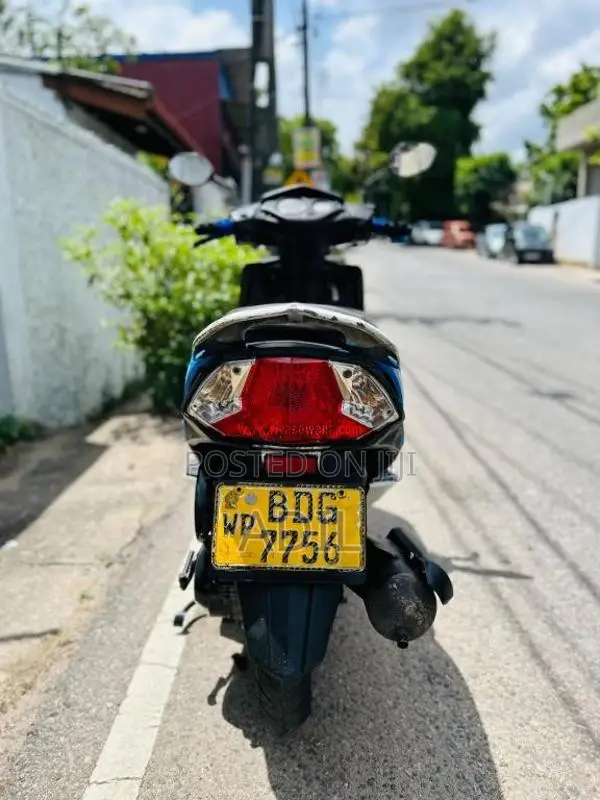 Honda Dio 2016 Motorbike (Used)