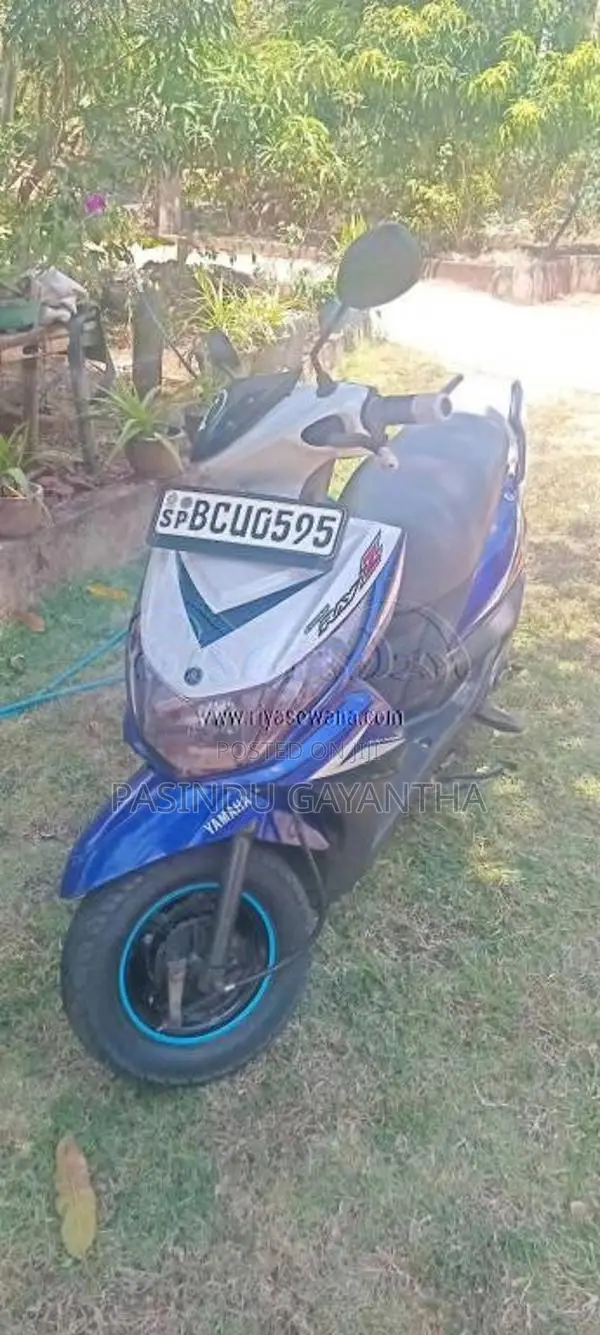 Yamaha Ray Z 2015 Motorbike (Used)