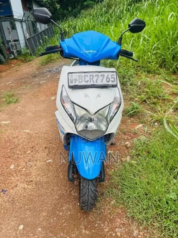 Honda Dio 2015 Motorbike (Used)