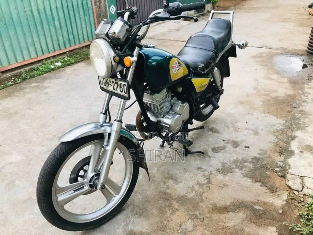 Honda Daelim 1999 Motorbike (Used)