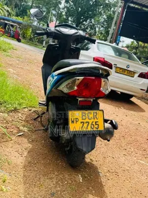 Honda Dio 2015 Motorbike (Used)