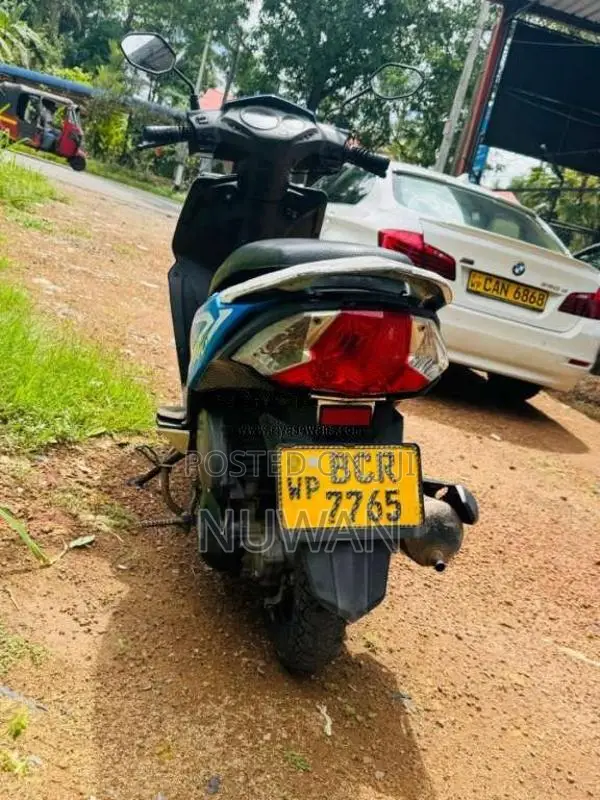 Honda Dio 2015 Motorbike (Used)
