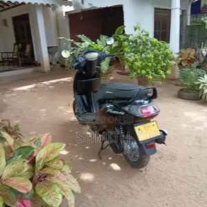 Hero Pleasure 2011 Motorbike (Used)