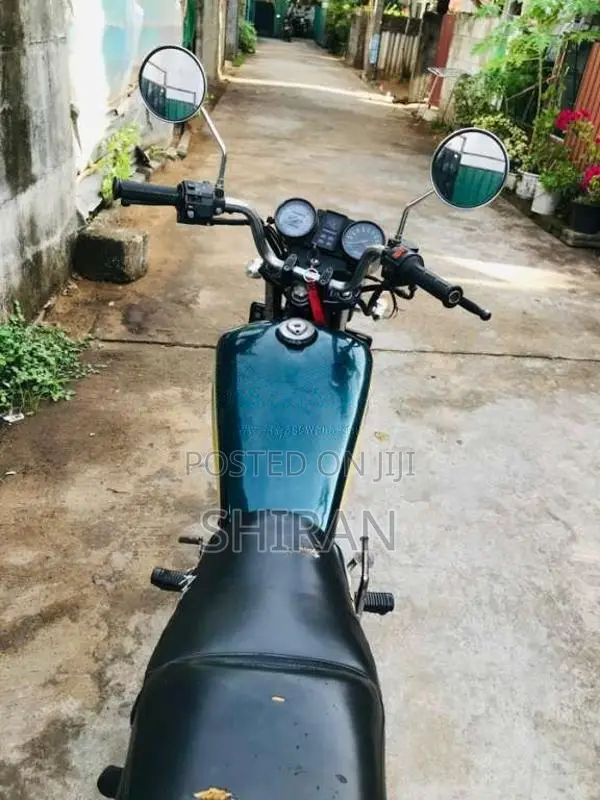 Honda Daelim 1999 Motorbike (Used)
