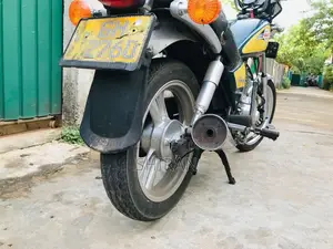 Honda Daelim 1999 Motorbike (Used)