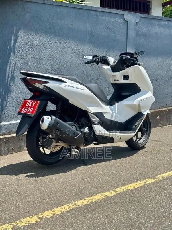 Honda Pcx 160 2025 Motorbike (Used)