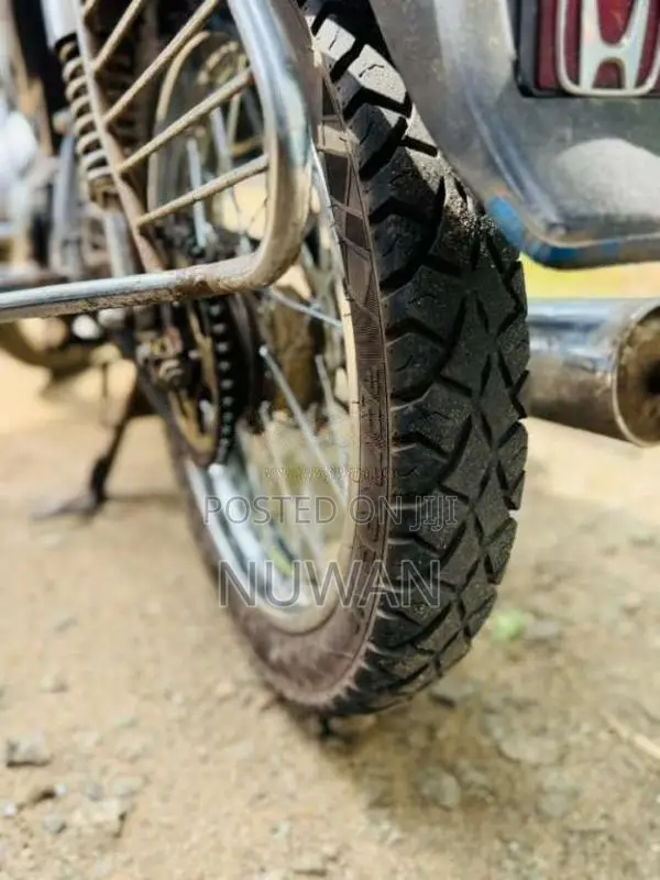 Bajaj Boxer 2003 Motorbike (Used)