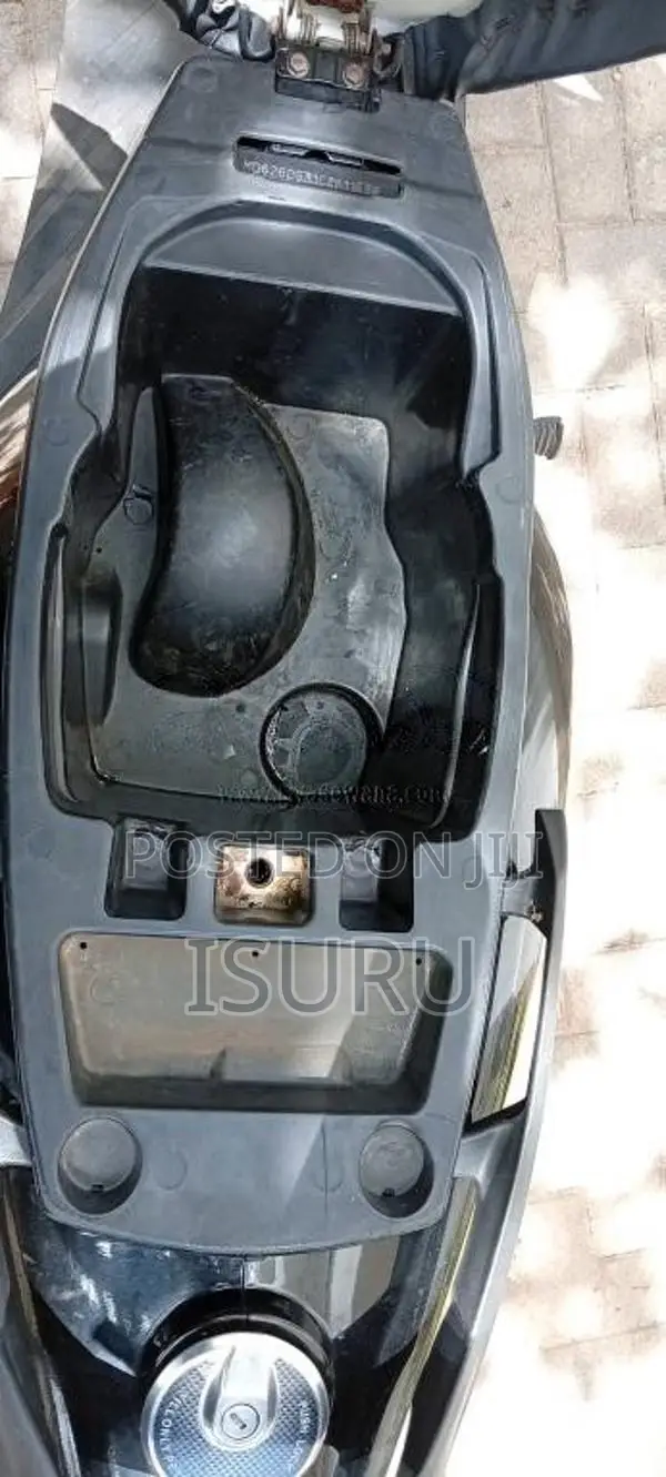 TVS Scooty Streak 2012 Motorbike (Used)
