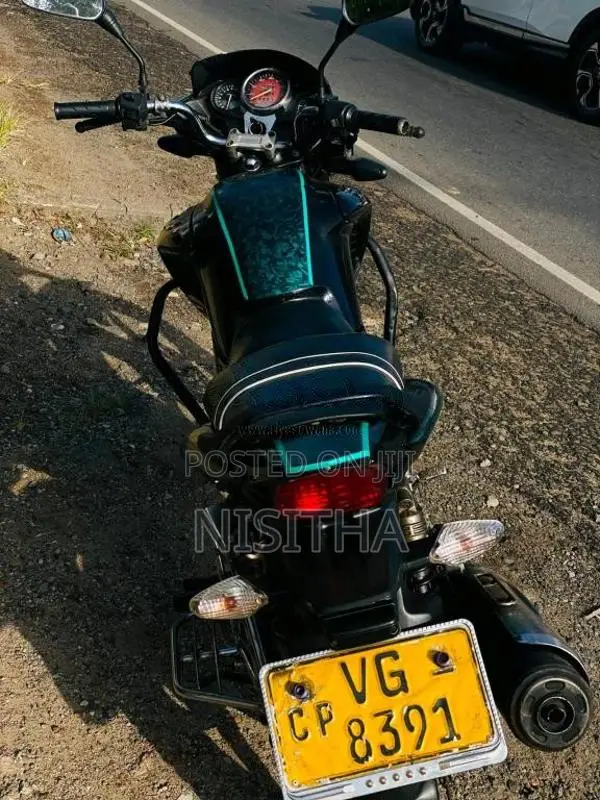 Hero-Honda Hunk 2010 Motorbike (Used)
