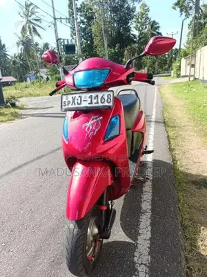 Hero-Honda Pleasure 2012 Motorbike (Used)
