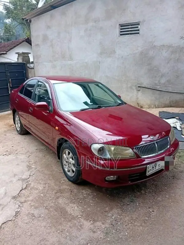 Nissan N16 2000 Car (Used)