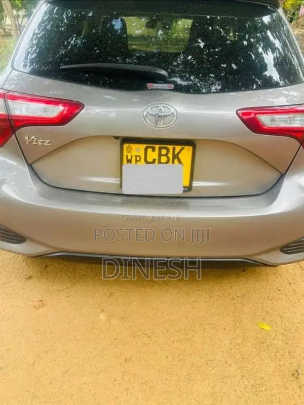 Toyota Vitz 2017 Car (Used)